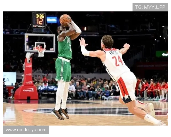 乌兰训练中多次展现强大耐力