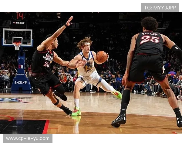 勇士新星外线收割多次篮筐进账