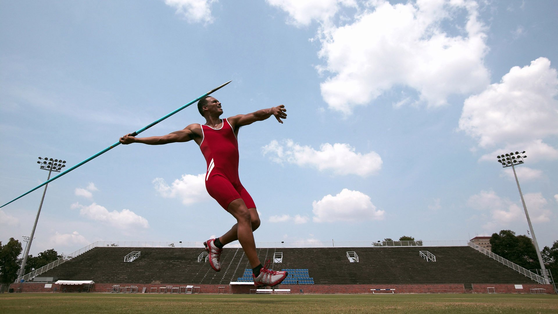 马修·图穆亚：袋鼠队新星，冲击力十足的全能球员